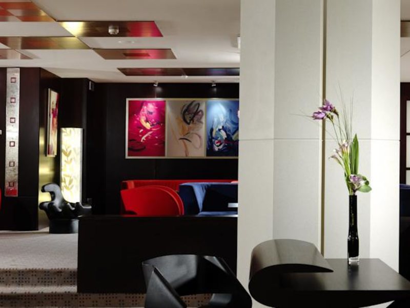 Crowne Plaza Athens City Center 78774