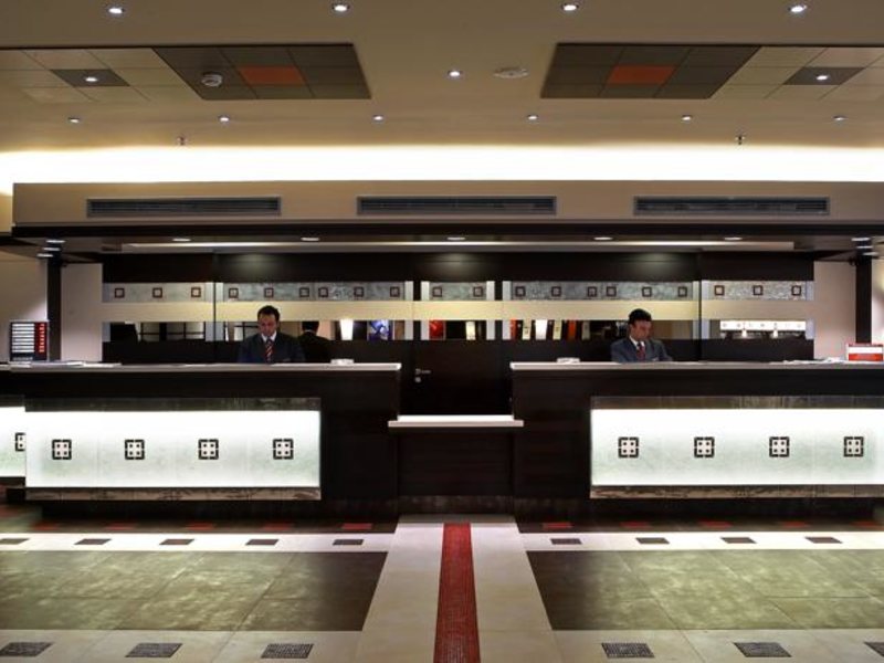 Crowne Plaza Athens City Center 78775