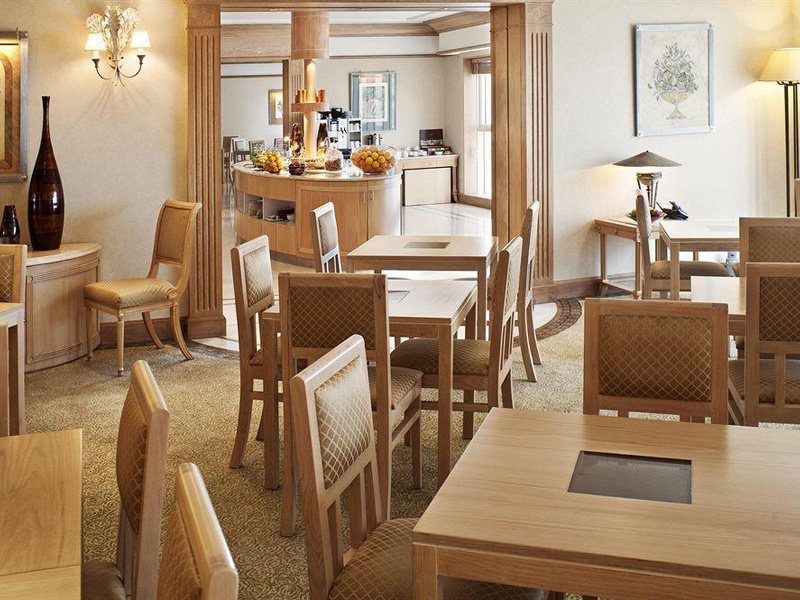 Crowne Plaza Dubai Sheikh Zayed Road 203990