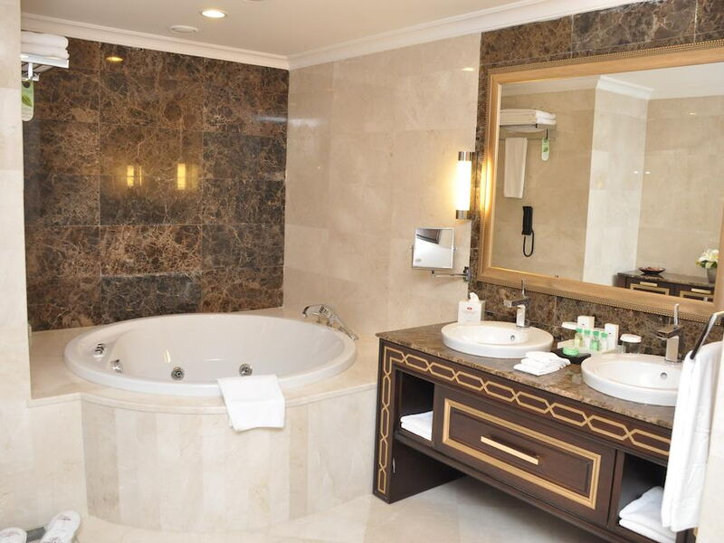 Crowne Plaza Istanbul Asia 184940