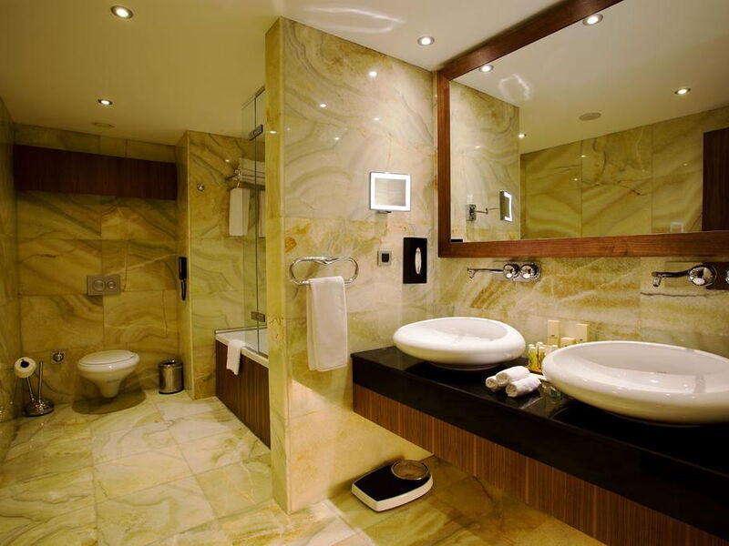 Crowne Plaza Istanbul Harbiye 241352