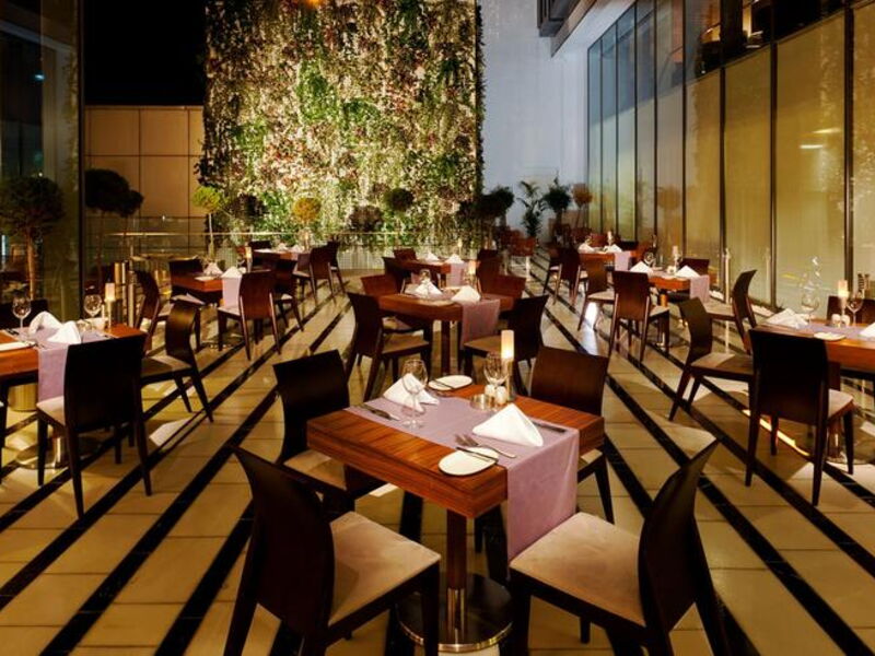 Crowne Plaza Istanbul Harbiye 241356