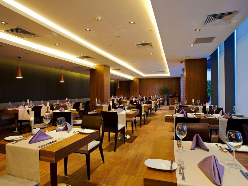 Crowne Plaza Istanbul Harbiye 241369