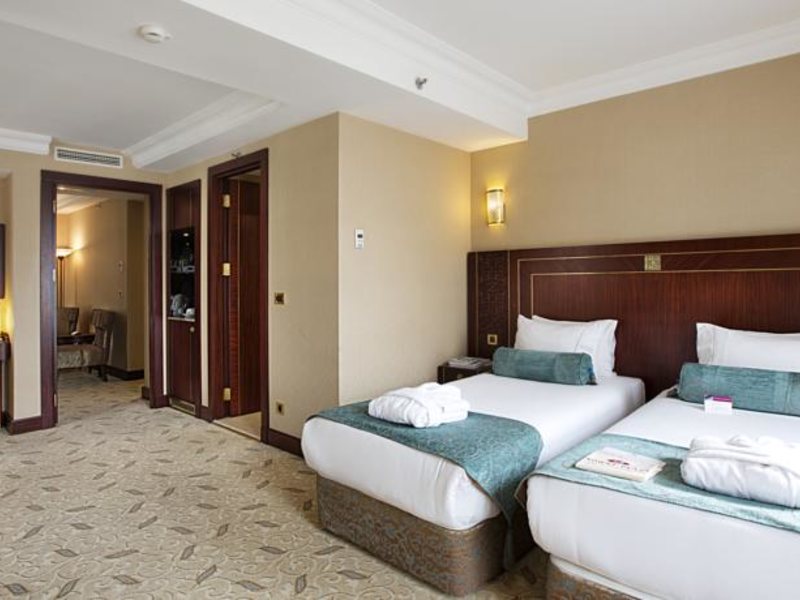 Crowne Plaza Istanbul Old City  (ех 159490