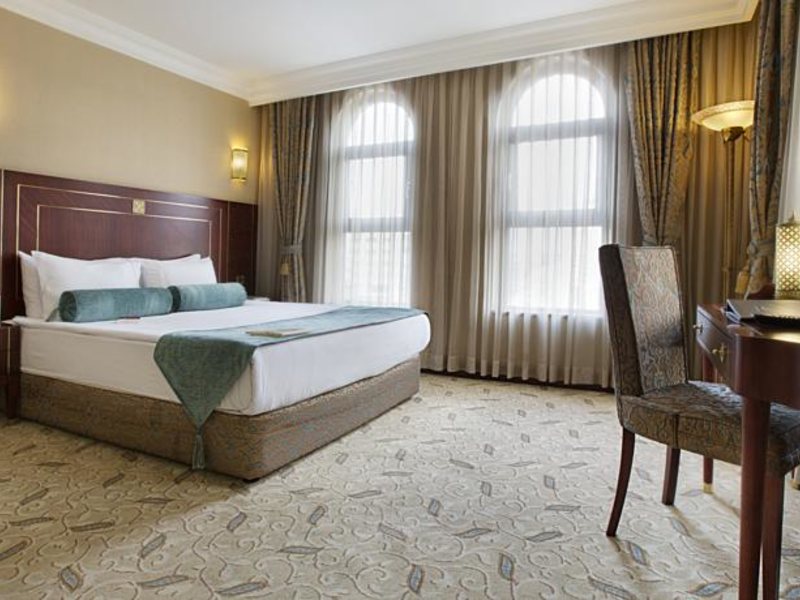 Crowne Plaza Istanbul Old City  (ех 159500
