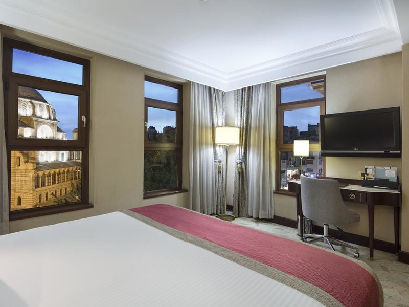 Crowne Plaza Istanbul Old City  (ех 296690