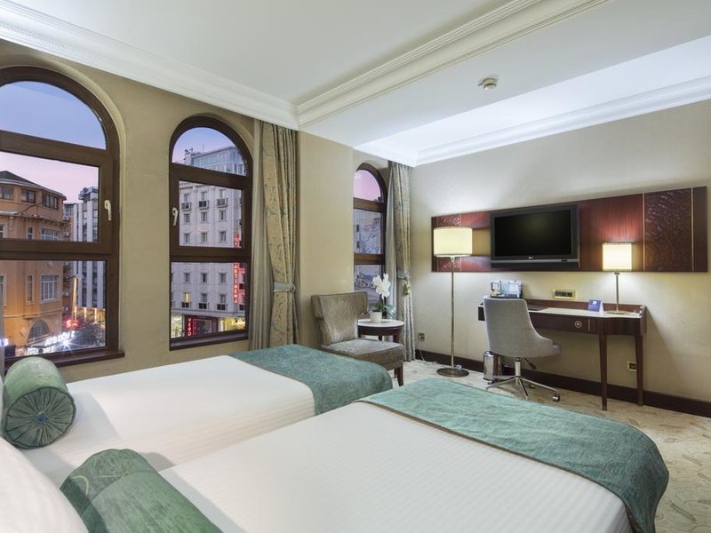 Crowne Plaza Istanbul Old City  (ех 296691
