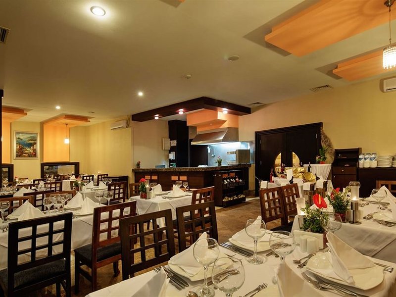 Crystal Admiral Resort Suites & Spa 159519