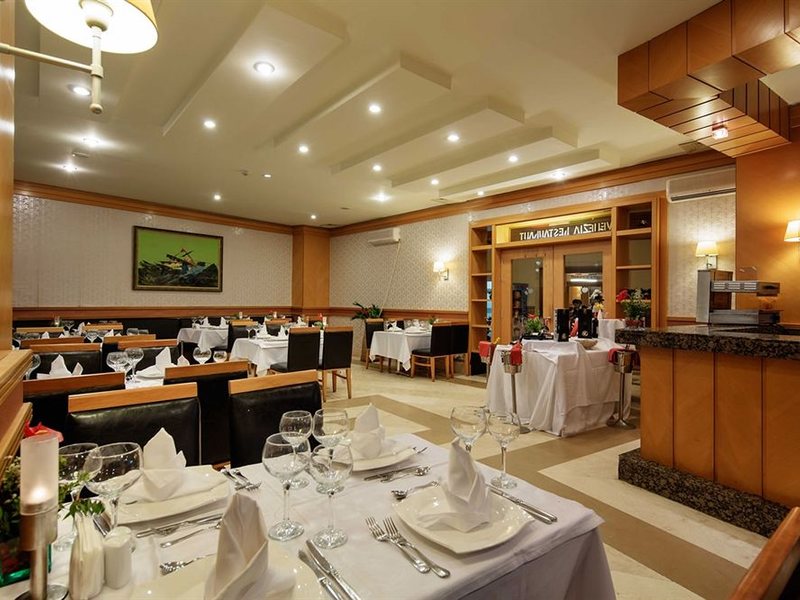 Crystal Admiral Resort Suites & Spa 159523