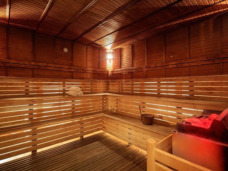 Crystal Admiral Resort Suites & Spa 159539