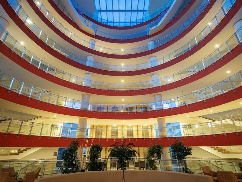 Crystal Admiral Resort Suites & Spa 159543