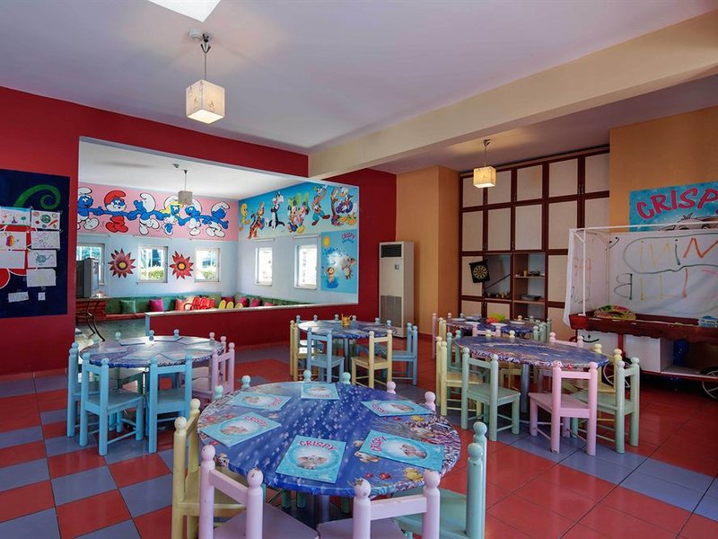 Crystal Admiral Resort Suites & Spa 159557