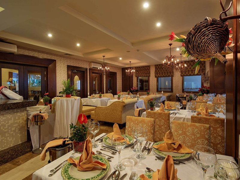 Crystal Admiral Resort Suites & Spa 159560