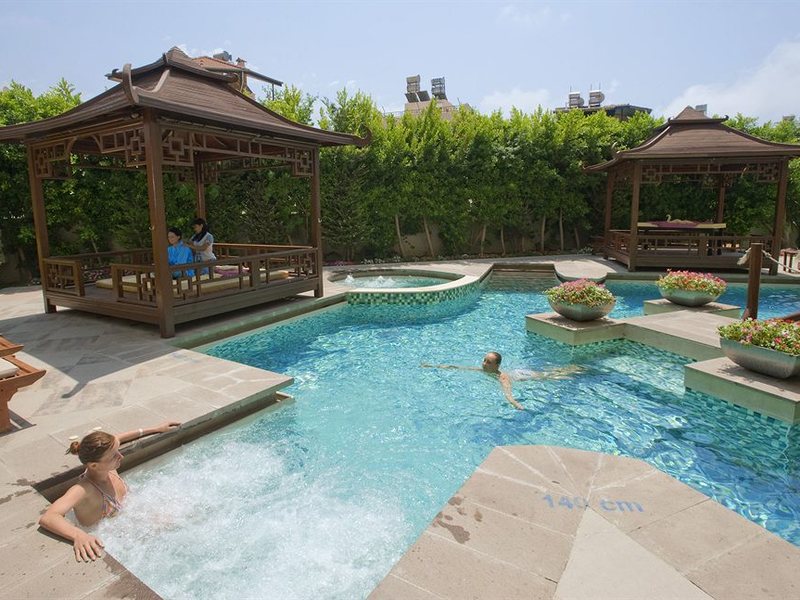 Crystal Admiral Resort Suites & Spa 159563