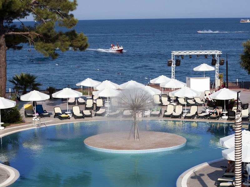 Crystal Aura Aqua Collection Resort (ex 52065