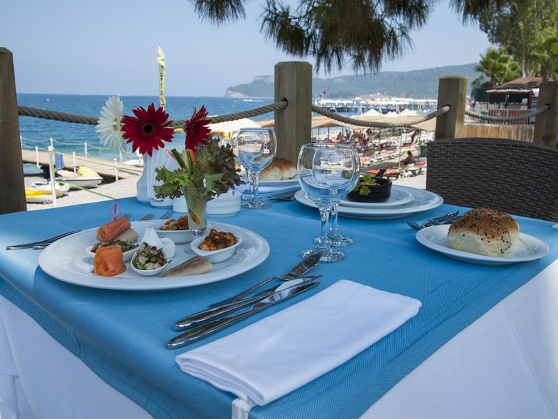 Crystal Aura Aqua Collection Resort (ex 52082