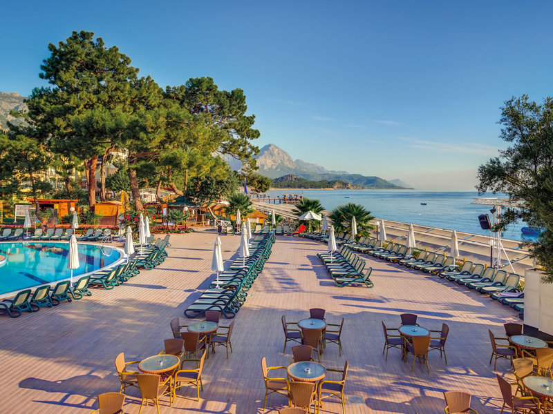 Crystal Aura Aqua Collection Resort (ex 52086