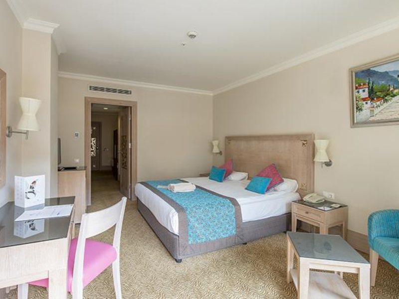 Crystal De Luxe Resort & Sра 68501