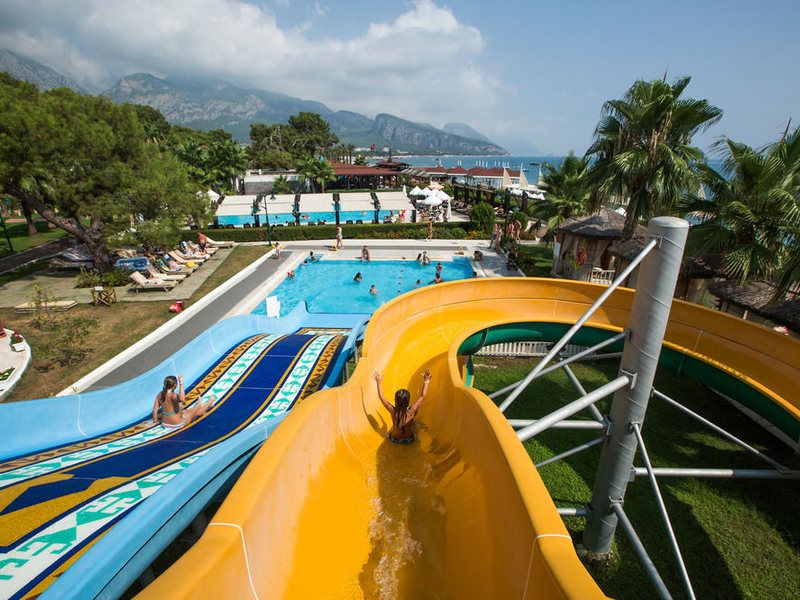 Crystal Flora Beach Resort 159570