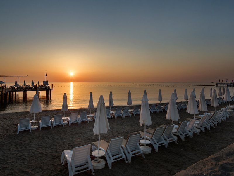 Crystal Flora Beach Resort 159572