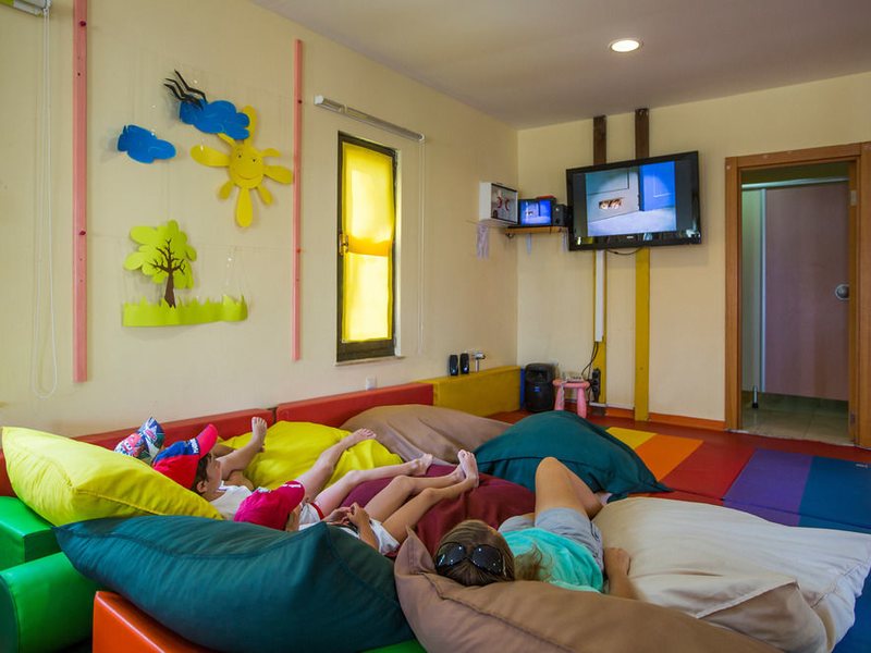 Crystal Flora Beach Resort 159602