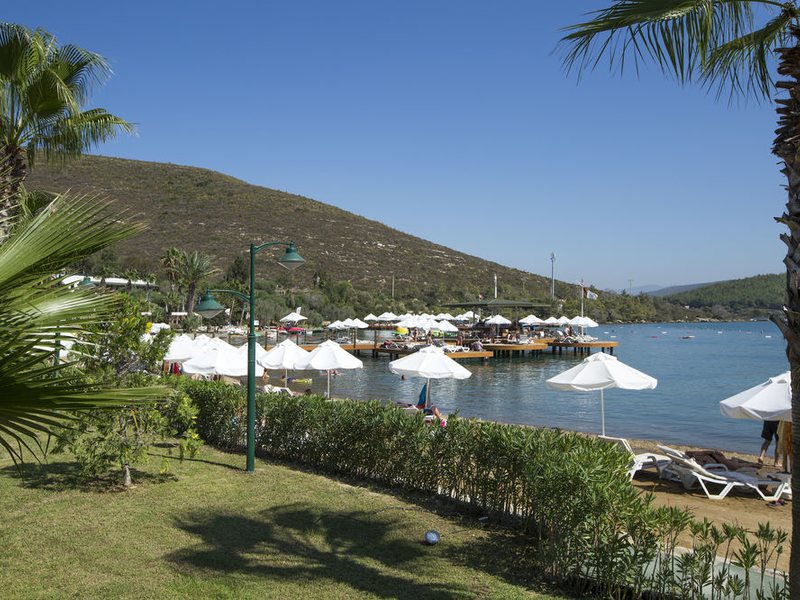 Crystal Green Bay Resort & Spa 159613