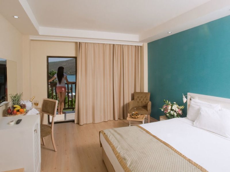 Crystal Green Bay Resort & Spa 159640