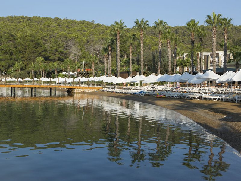 Crystal Green Bay Resort & Spa 159642