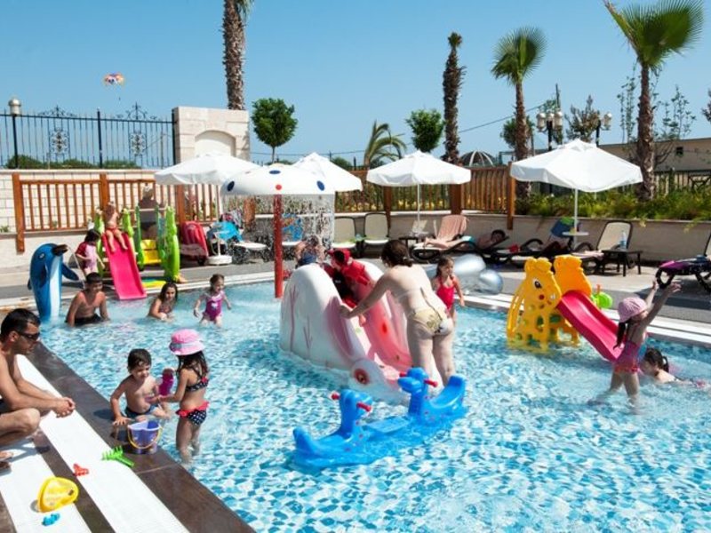 Crystal Palace Luxury Resort & Spa 40128