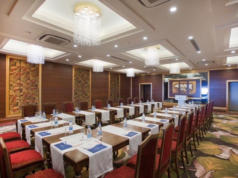 Crystal Palace Luxury Resort & Spa 40141