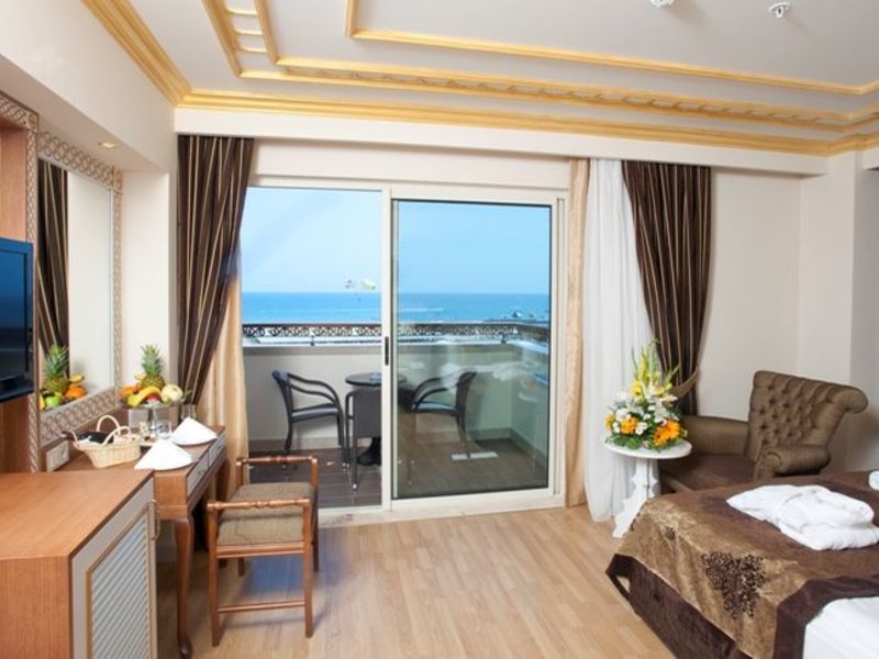 Crystal Palace Luxury Resort & Spa 40149