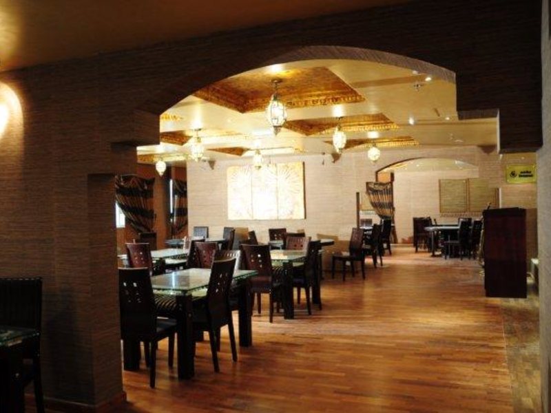 Crystal Plaza Hotel 112423