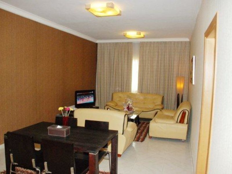 Crystal Plaza Hotel 112430