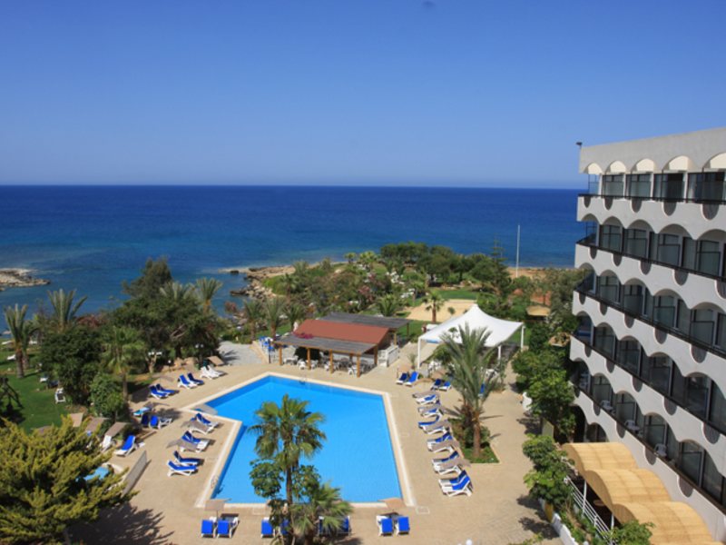 Crystal Springs Beach Hotel 100439