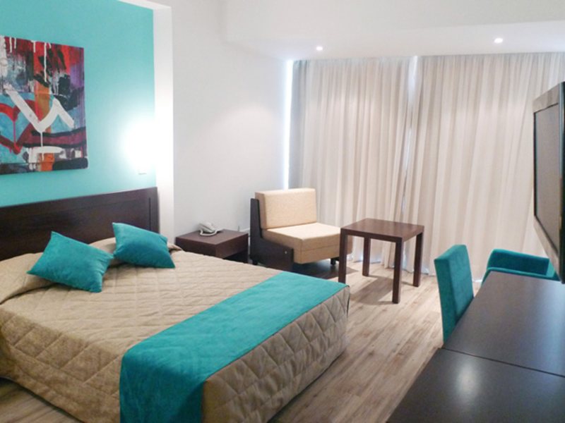 Crystal Springs Beach Hotel 100441