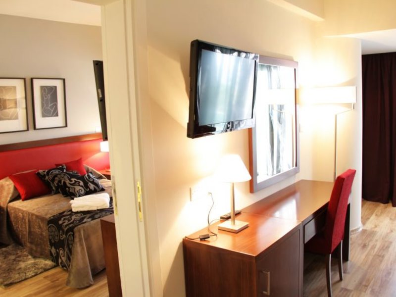 Crystal Springs Beach Hotel 100446