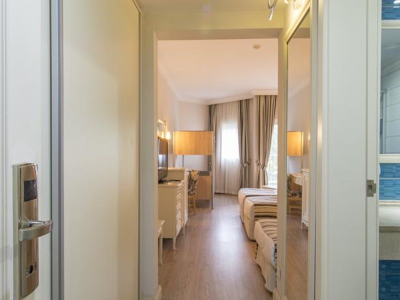 Crystal Tat Beach Golf Resort & Spa  (ех 161495