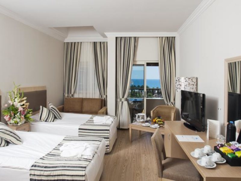 Crystal Tat Beach Golf Resort & Spa  (ех 161511