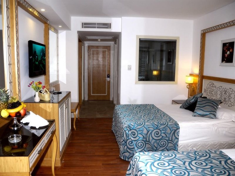 Crystal Waterworld Resort & Sра 159770