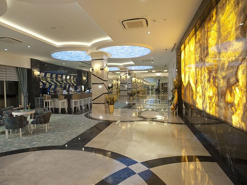 Crystal Waterworld Resort & Sра 159771