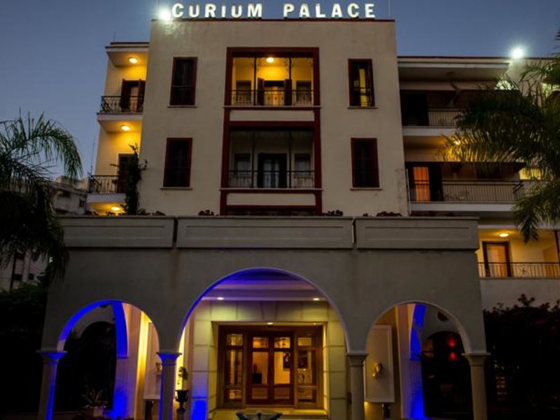Curium Palace 89009