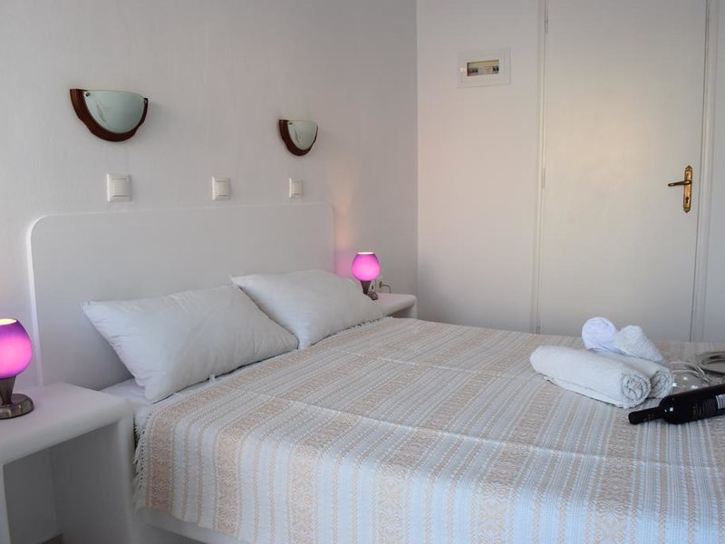 Cyclades Hotel  283488