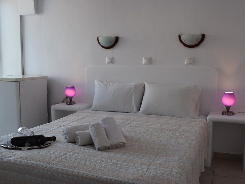 Cyclades Hotel  283489
