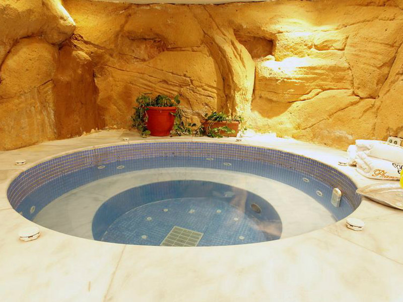 Cyrene Island Hotel (ex 122832