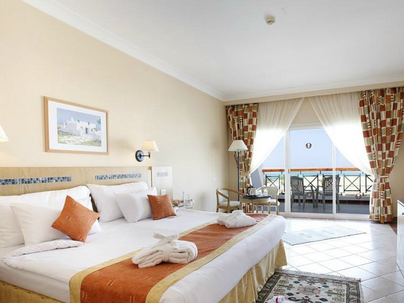 Cyrene Island Hotel (ex 122834