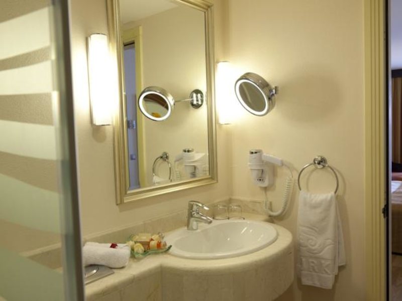 DAY & NIGHT Connected Imperial Turkiz Hotel (ех 103112