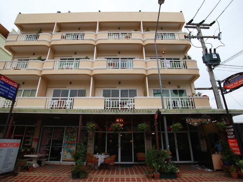 Dacha Beach Hotel 141015