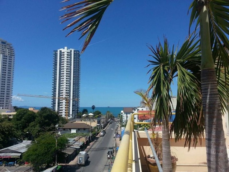 Dacha Beach Hotel 141017