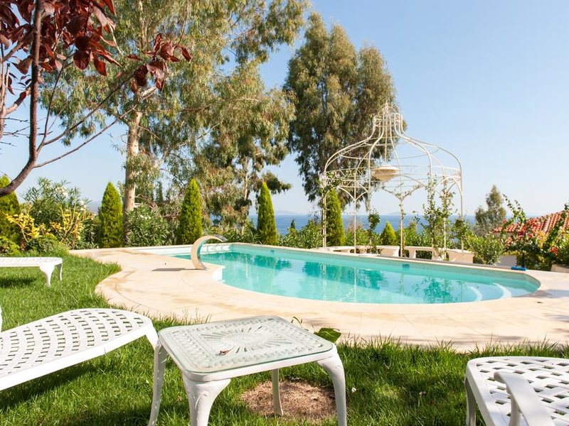 Danai Beach Resort & Villas 249733