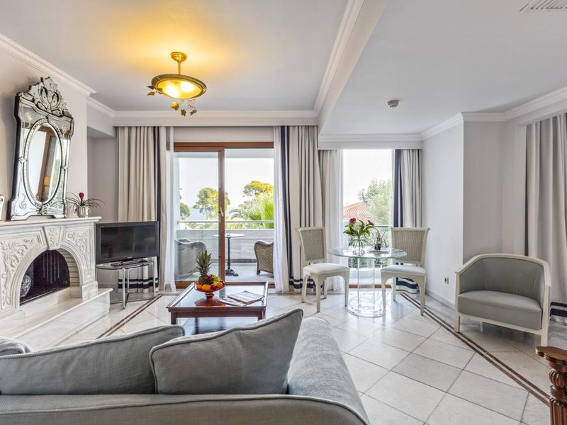 Danai Beach Resort & Villas 249739